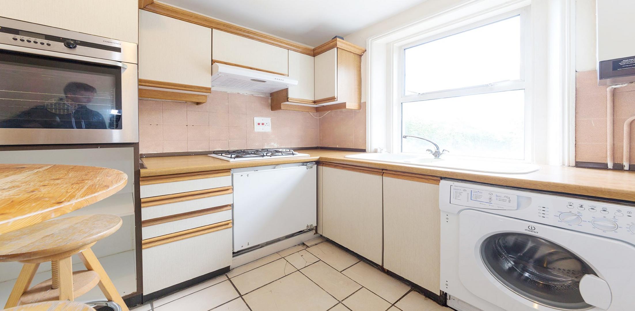 			NEW INSTRUCTION, 1 Bedroom, 1 bath, 1 reception Flat			 Shirland Road, MAIDA VALE